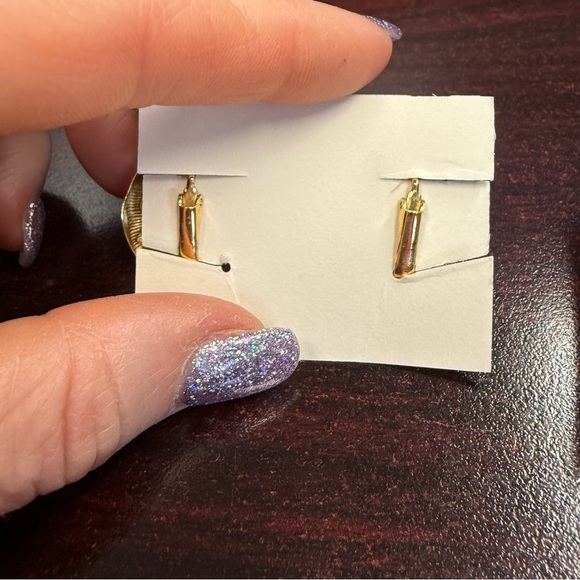 Avon vintage “Summer Sand Dollar” clip Earrings NIB 1988 - Picture 4 of 5